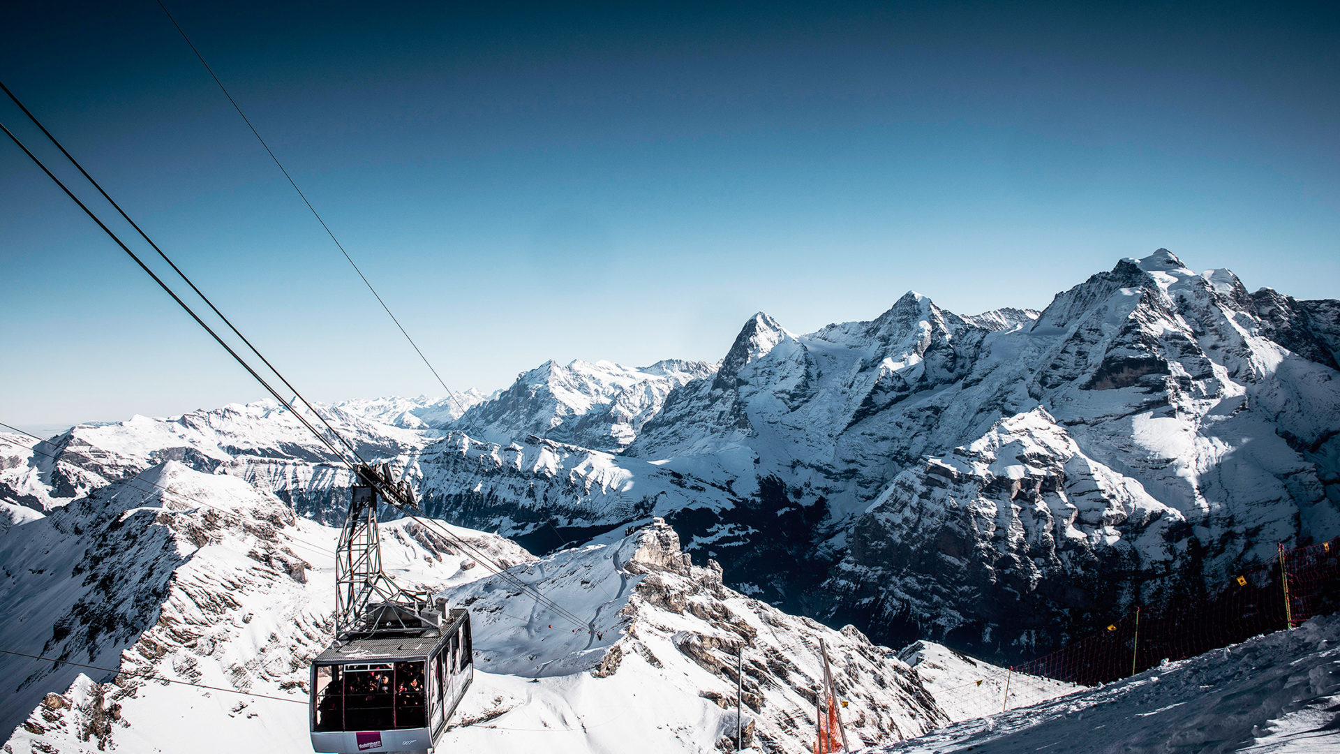 Swiss Alps: a 007 ski adventure – BRU&BRU