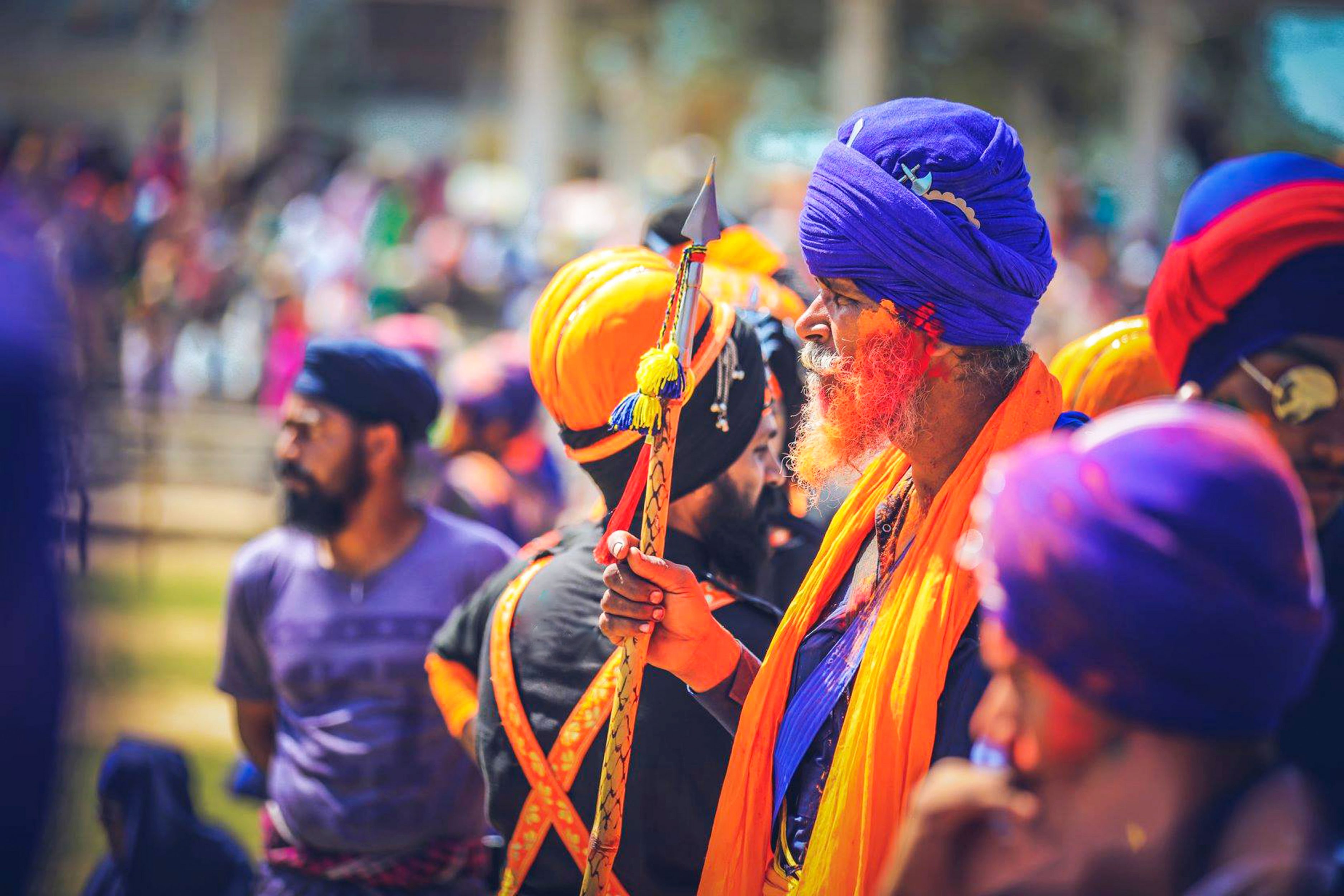 Celebra La Primavera En India En Los Festivales Holi And Hola Mohalla